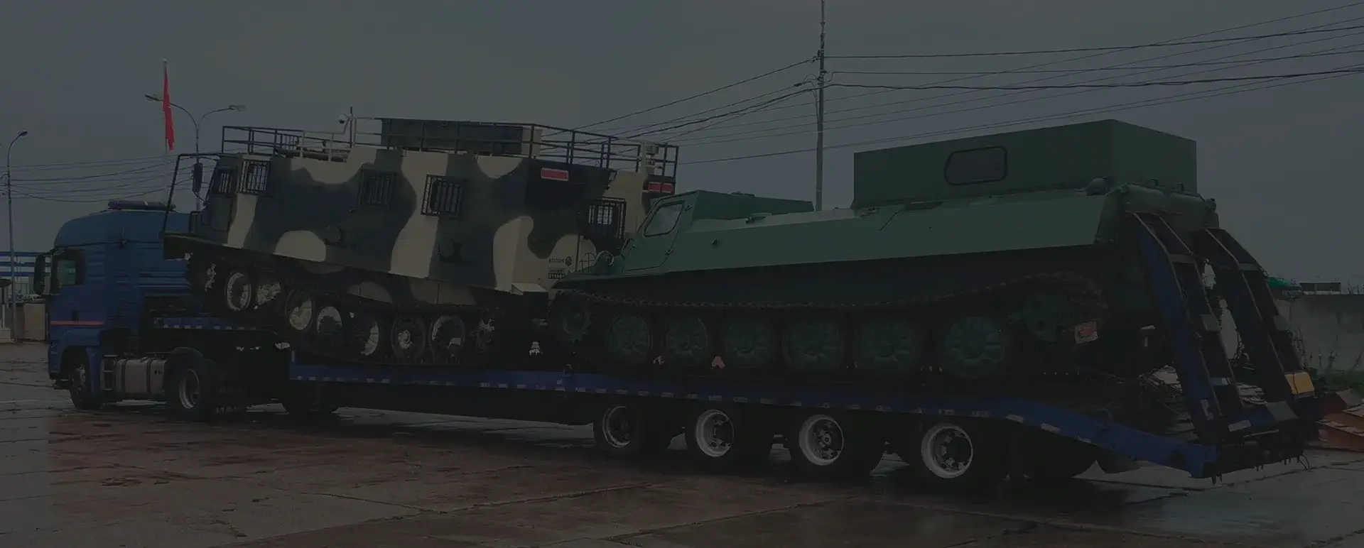 Транспортировка танков и ракет в поселке Кез (Приволжский округ - Удмуртская Республика-Удмуртия) с соблюдением секретности.